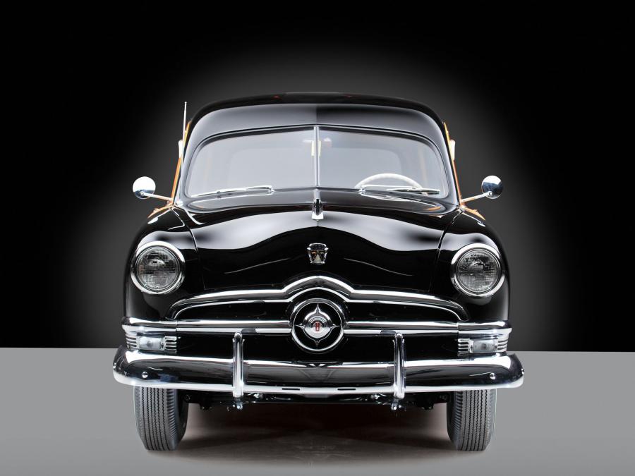  Ford Custom DeLuxe Country Squire (0BA-C79) 1950 года  (фото 4 из 36)